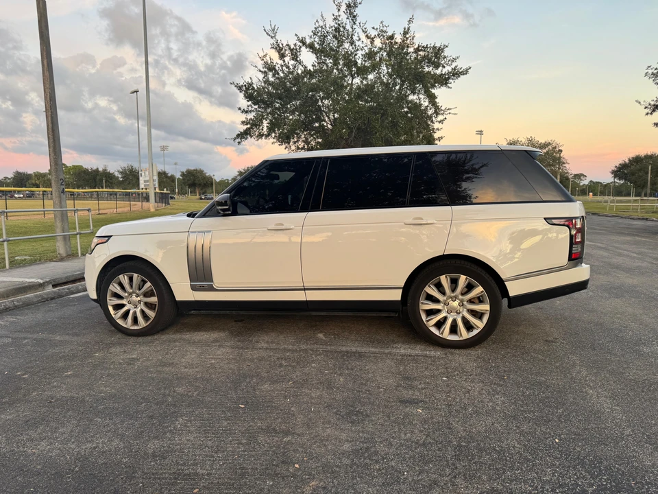 2014 Land Rover Range Rover L405 - Image 21 of 31