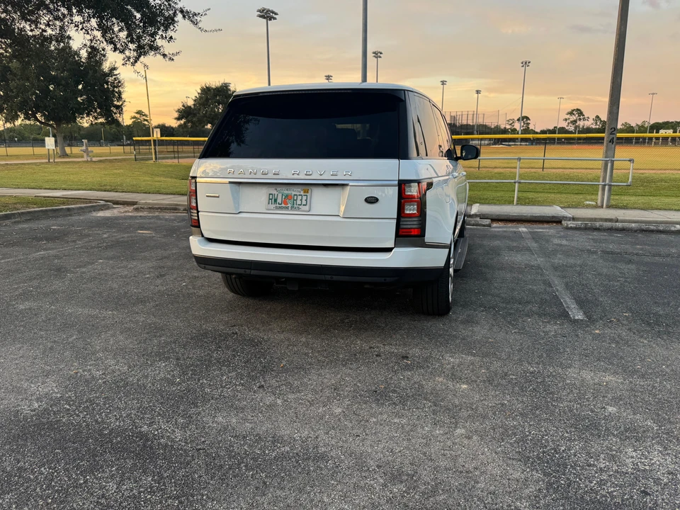 2014 Land Rover Range Rover L405 - Image 29 of 31