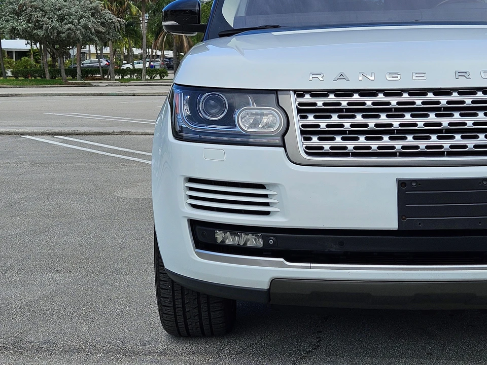 2014 Land Rover Range Rover L405 - Image 11 of 31