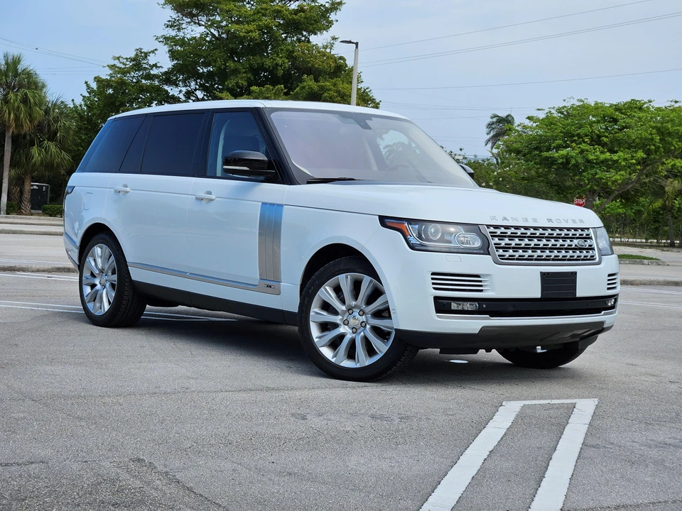 2014 Land Rover Range Rover L405 - Image 8 of 31