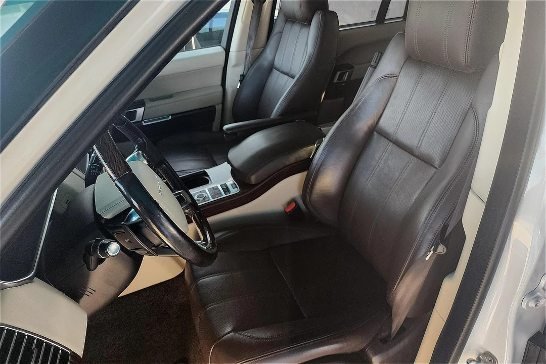 2014 Land Rover Range Rover L405 - Image 20 of 31