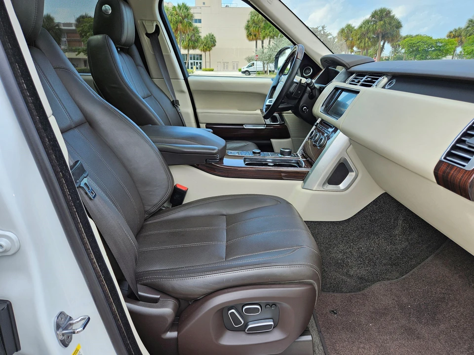 2014 Land Rover Range Rover L405 - Image 25 of 31