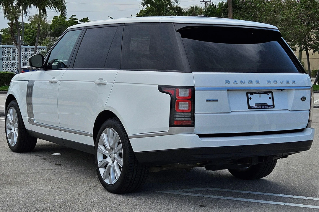 2014 Land Rover Range Rover L405 - Image 4 of 31