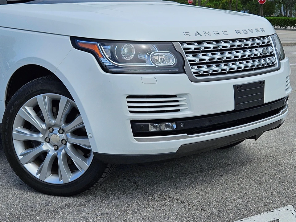 2014 Land Rover Range Rover L405 - Image 10 of 31