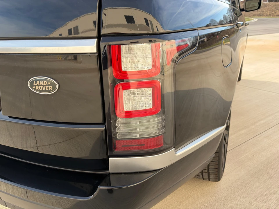 2014 Land Rover Range Rover L405 - Image 13 of 31