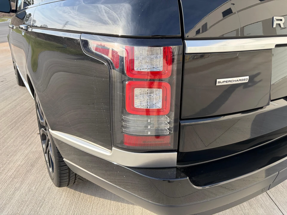 2014 Land Rover Range Rover L405 - Image 12 of 31