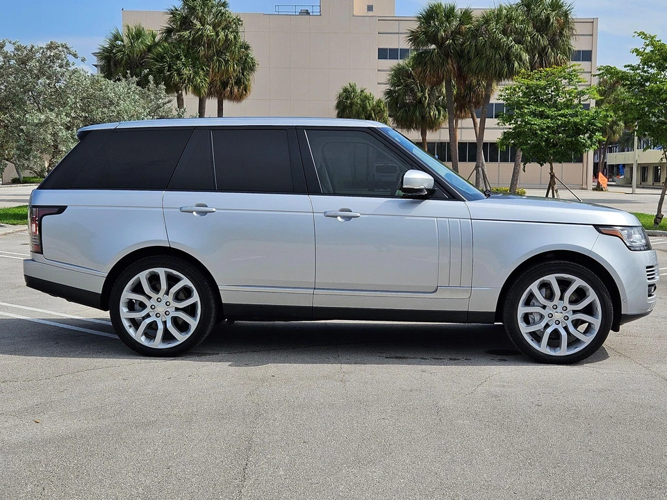 2014 Land Rover Range Rover L405 - Image 8 of 31
