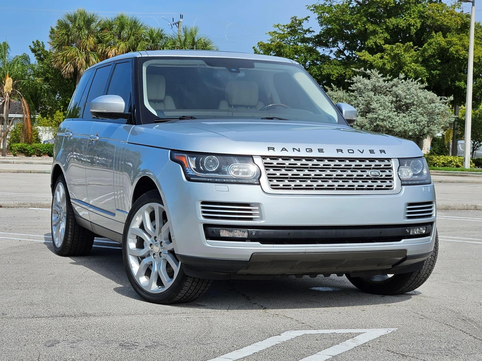 2014 Land Rover Range Rover L405 - Image 9 of 31
