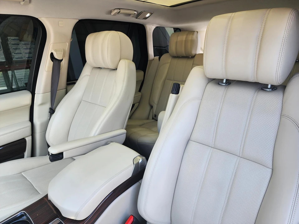 2014 Land Rover Range Rover L405 - Image 25 of 31