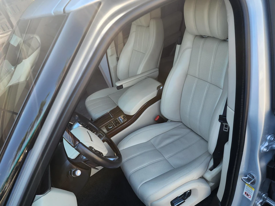 2014 Land Rover Range Rover L405 - Image 24 of 31