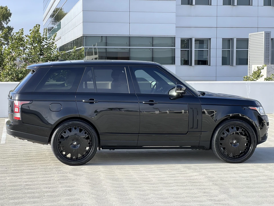 2014 Land Rover Range Rover L405 - Image 17 of 31