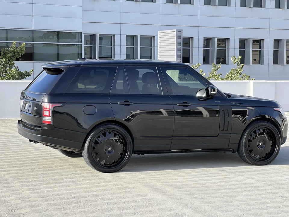 2014 Land Rover Range Rover L405 - Image 16 of 31