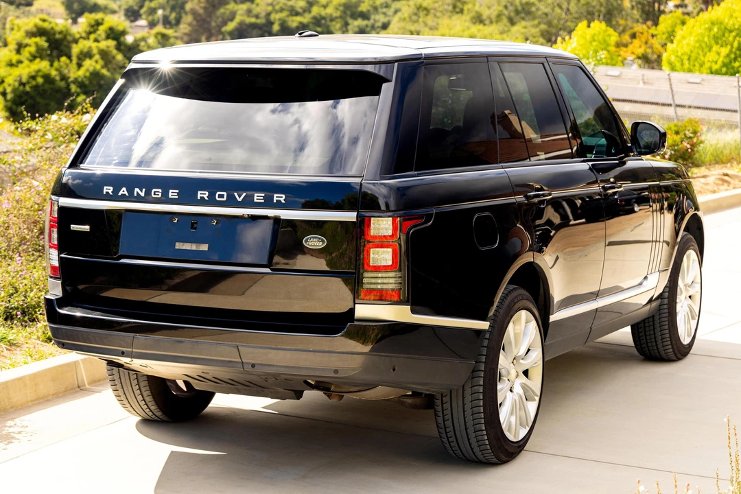 2014 Land Rover Range Rover L405 - Image 4 of 31