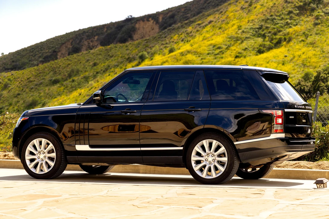 2014 Land Rover Range Rover L405 - Image 8 of 31