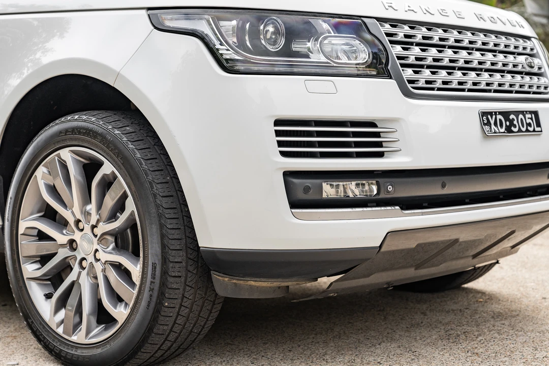 2014 Land Rover Range Rover L405 - Image 24 of 31