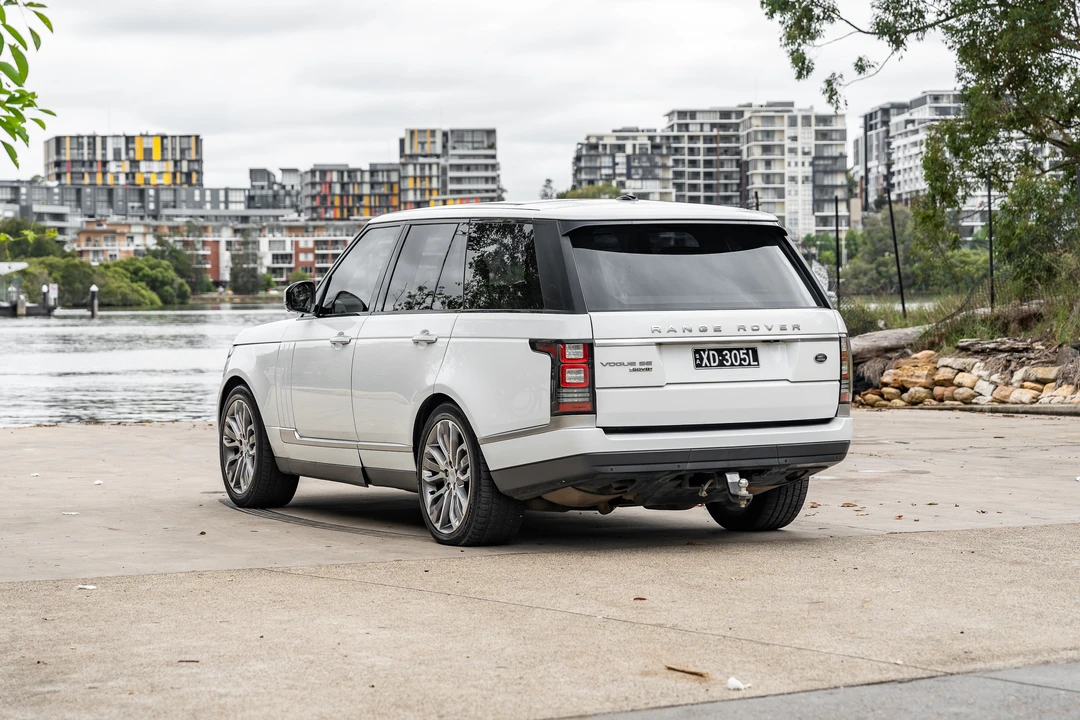 2014 Land Rover Range Rover L405 - Image 6 of 31