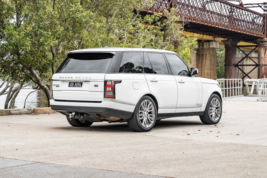 2014 Land Rover Range Rover L405 - Image 16 of 31
