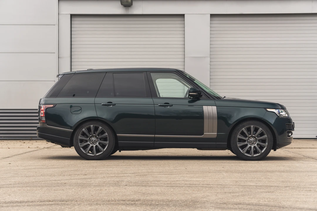 2014 Land Rover Range Rover L405 - Image 14 of 31