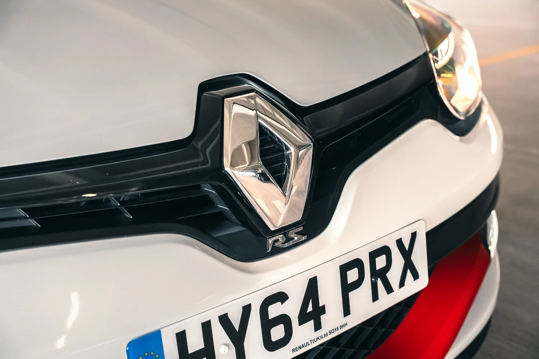 2015 Renault Megane RS II 3rd Gen - Image 27 of 31