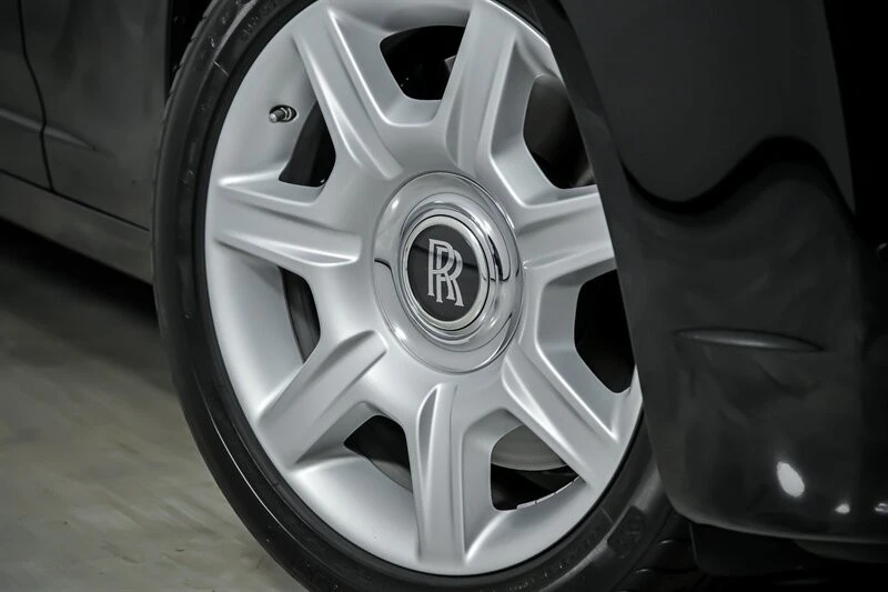 2014 Rolls-Royce - Image 4 of 31