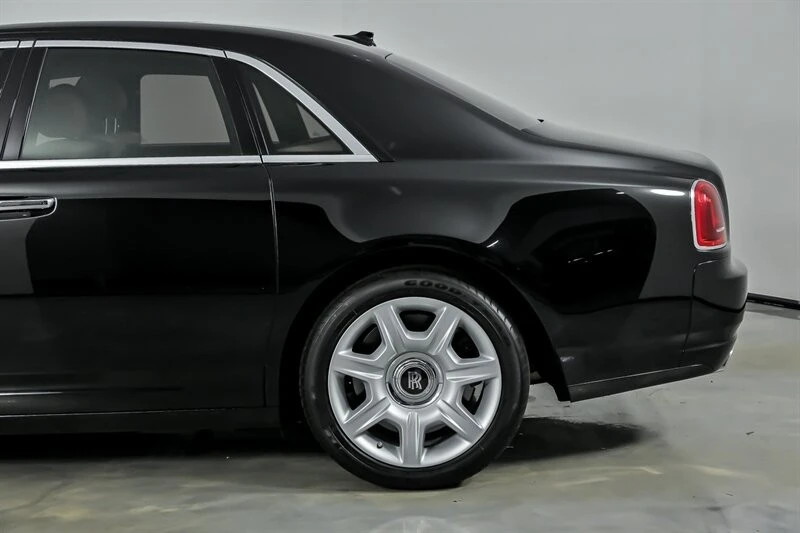2014 Rolls-Royce - Image 9 of 31