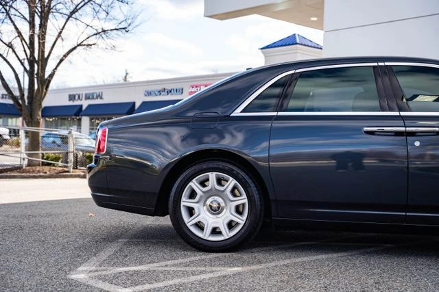 2014 Rolls-Royce Ghost 1st Gen - Image 16 of 31