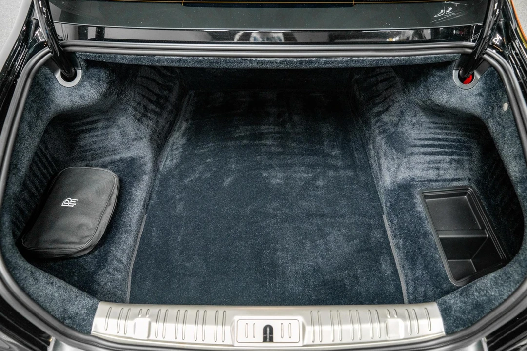 2014 Rolls-Royce Ghost 1st Gen - Image 18 of 21