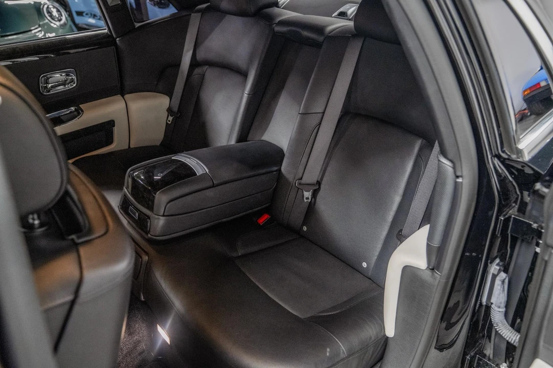 2014 Rolls-Royce Ghost 1st Gen - Image 15 of 21