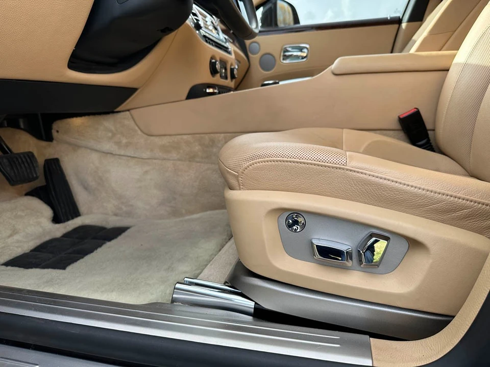 2014 Rolls-Royce Ghost 1st Gen - Image 12 of 21