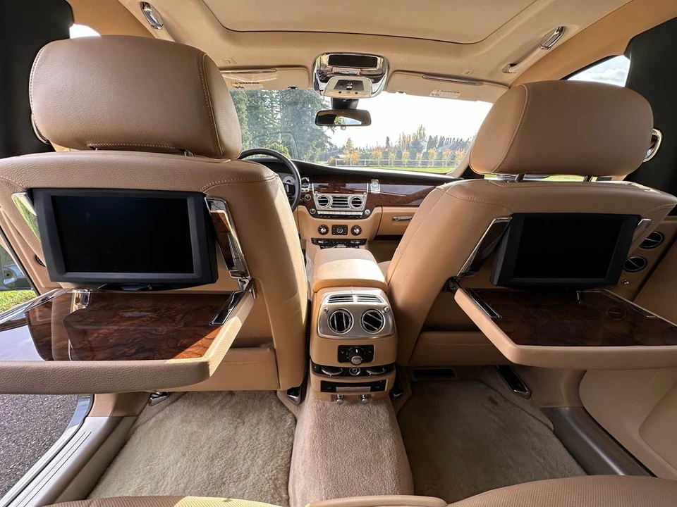 2014 Rolls-Royce Ghost 1st Gen - Image 17 of 21