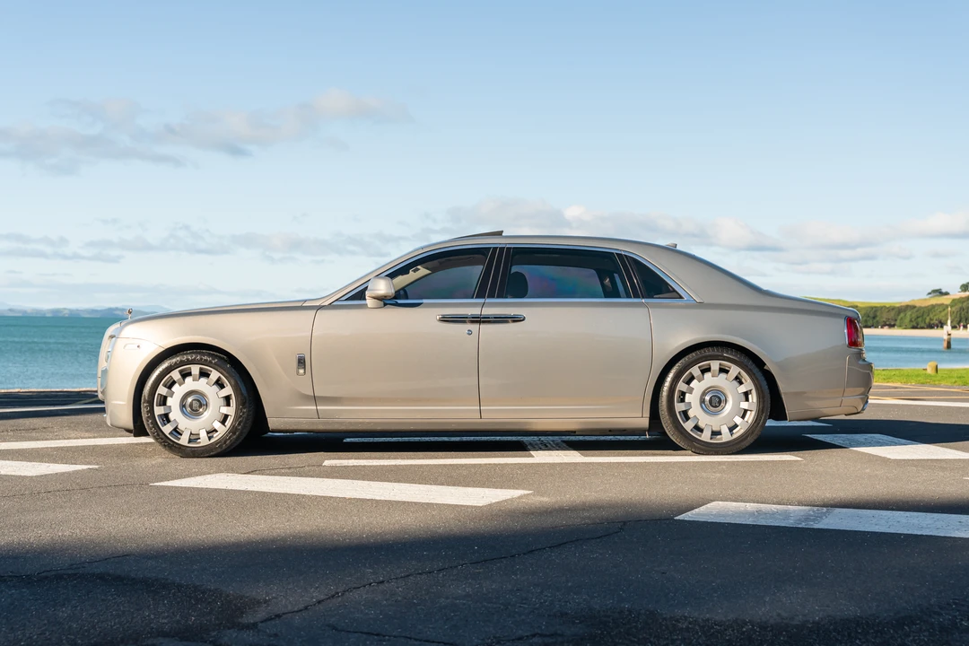 2014 Rolls-Royce Ghost 1st Gen - Image 8 of 31