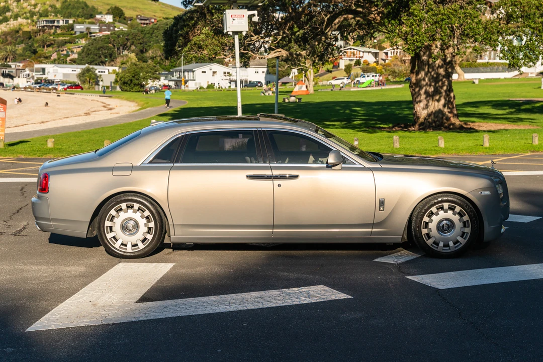 2014 Rolls-Royce Ghost 1st Gen - Image 25 of 31