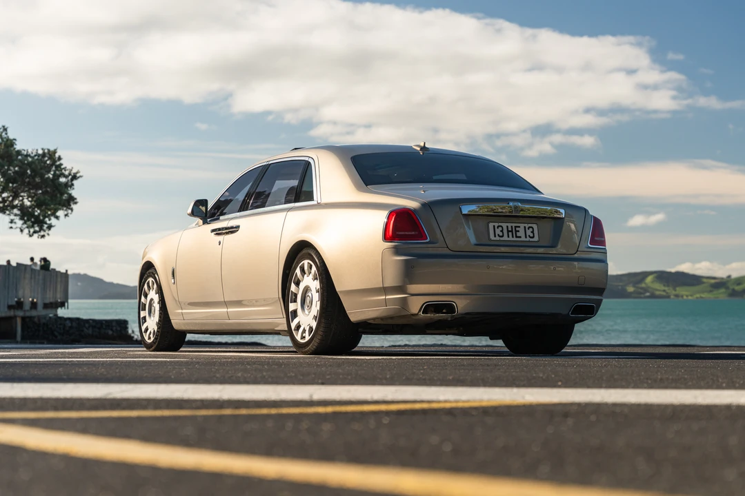 2014 Rolls-Royce Ghost 1st Gen - Image 7 of 31