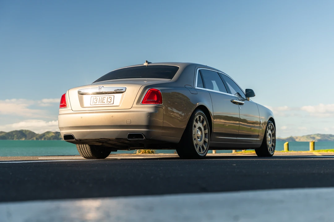 2014 Rolls-Royce Ghost 1st Gen - Image 27 of 31