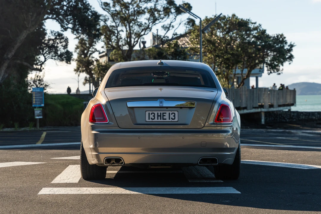 2014 Rolls-Royce Ghost 1st Gen - Image 15 of 31