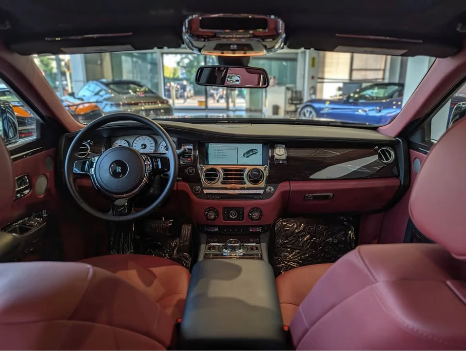 2014 Rolls-Royce Ghost 1st Gen - Image 10 of 17