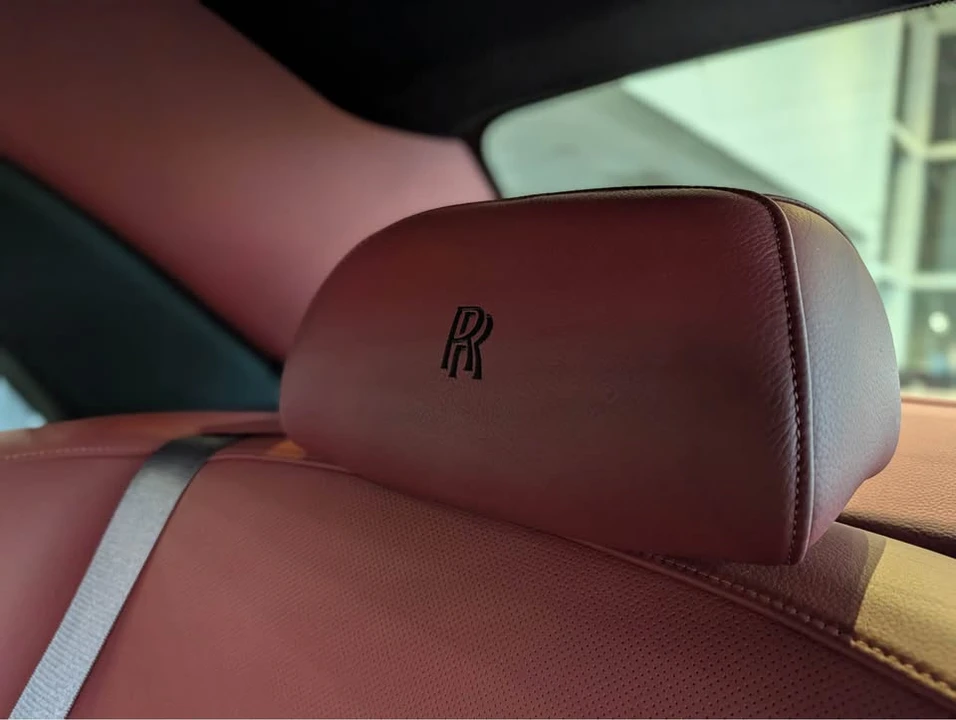 2014 Rolls-Royce Ghost 1st Gen - Image 16 of 17
