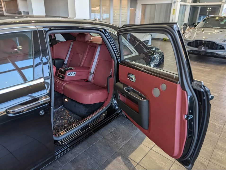2014 Rolls-Royce Ghost 1st Gen - Image 7 of 17