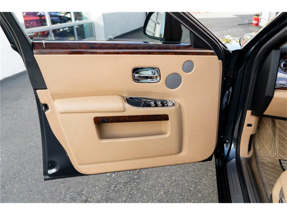 2014 Rolls-Royce Ghost 1st Gen - Image 10 of 12