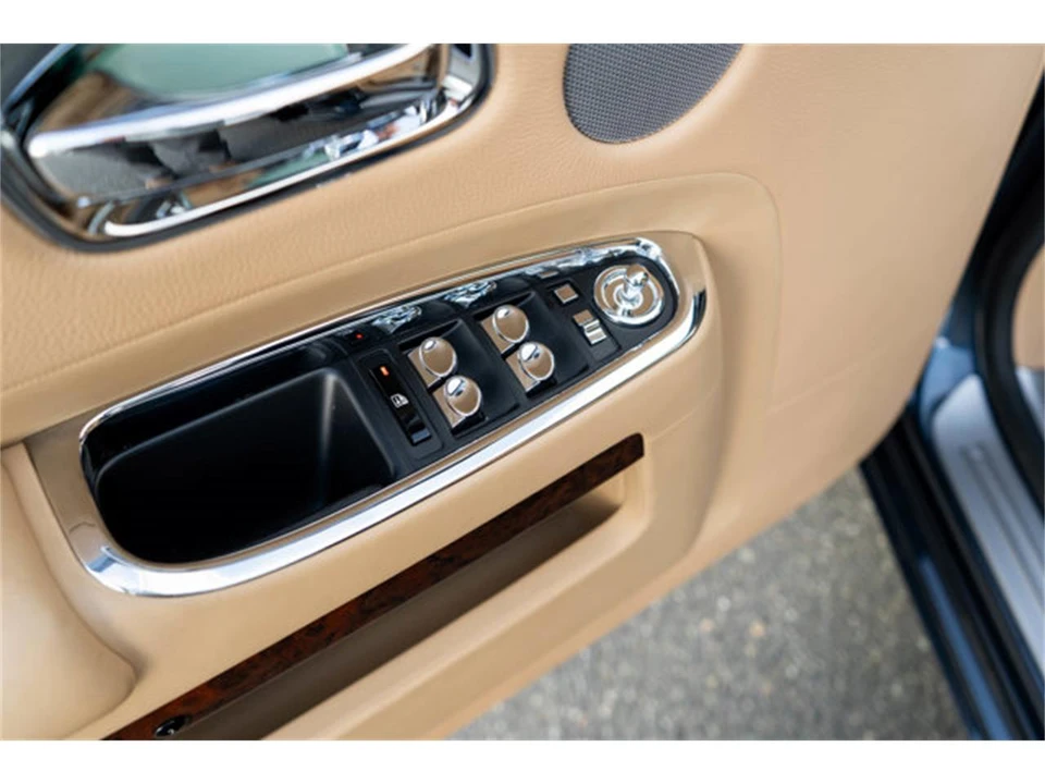 2014 Rolls-Royce Ghost 1st Gen - Image 11 of 12
