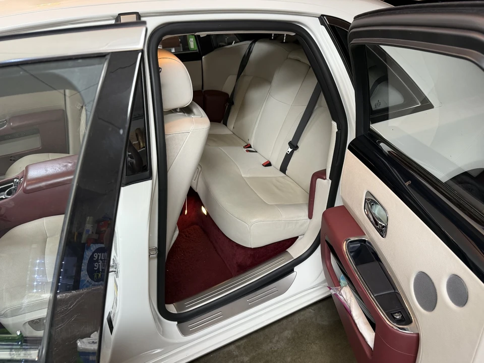 2014 Rolls-Royce Ghost 1st Gen - Image 15 of 21