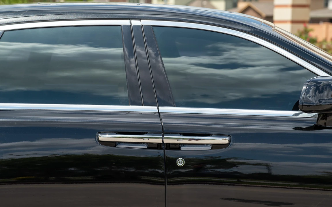 2014 Rolls-Royce Ghost 1st Gen - Image 25 of 31