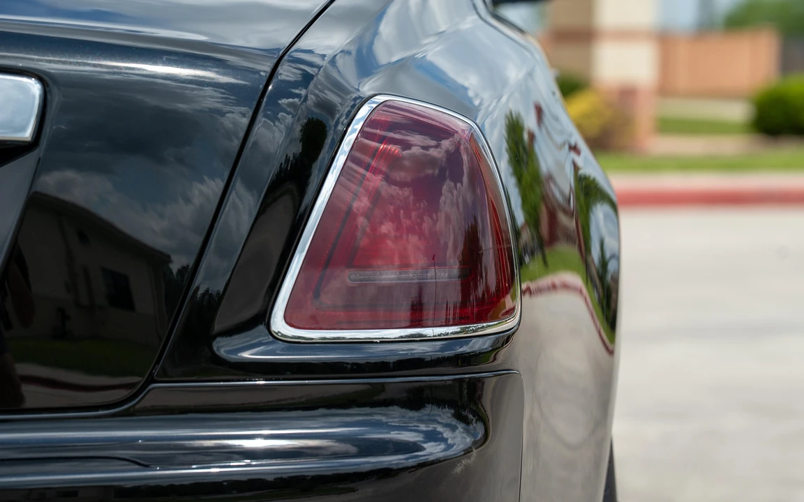2014 Rolls-Royce Ghost 1st Gen - Image 22 of 31