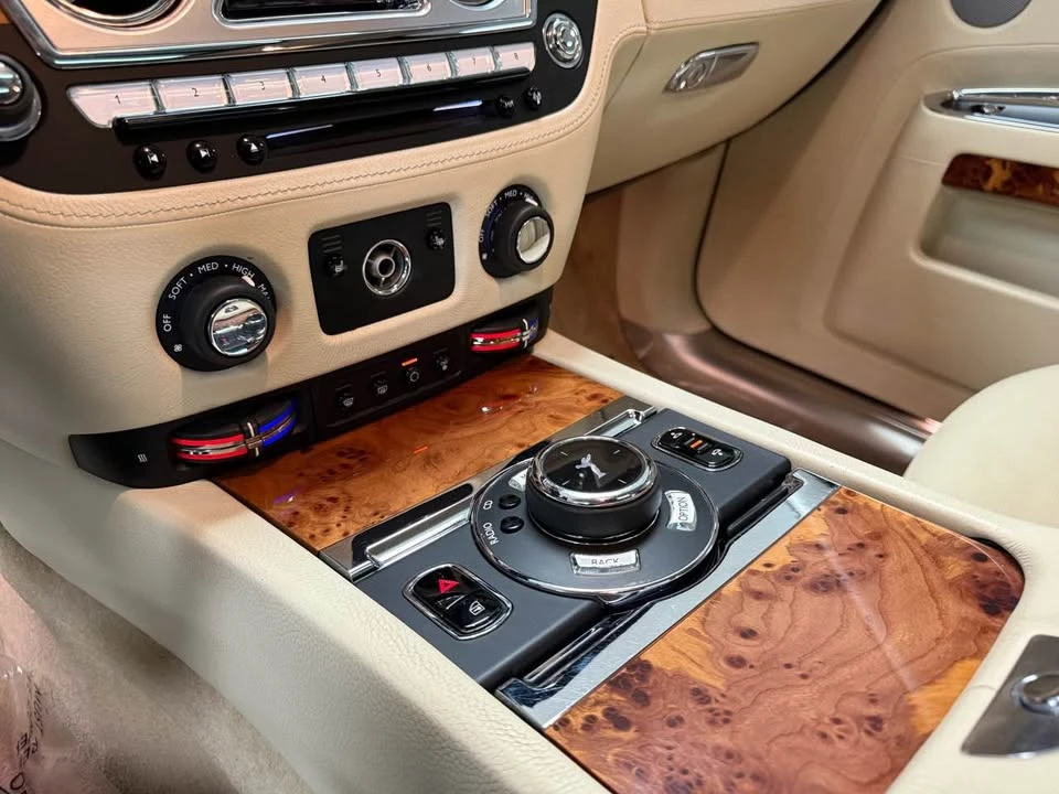 2014 Rolls-Royce Ghost 1st Gen - Image 17 of 19