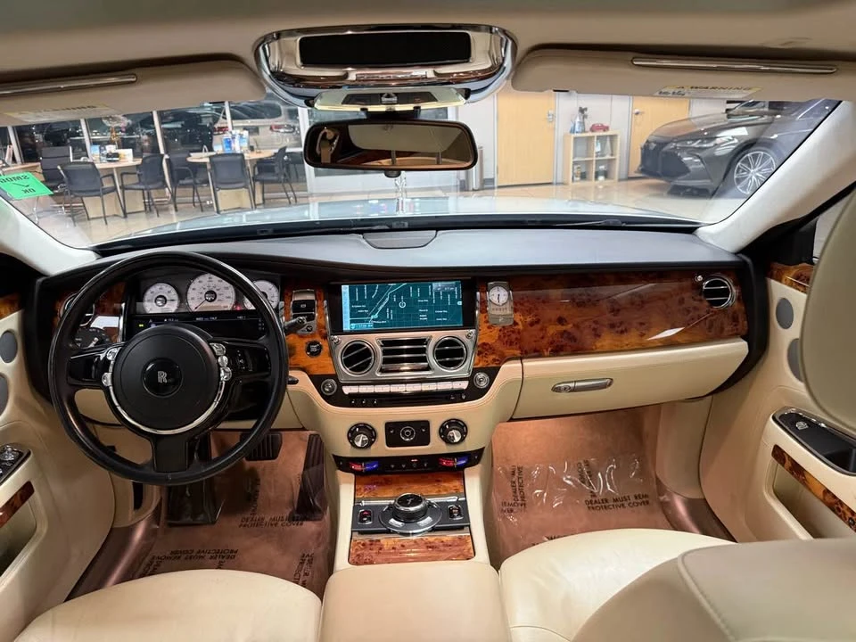 2014 Rolls-Royce Ghost 1st Gen - Image 12 of 19