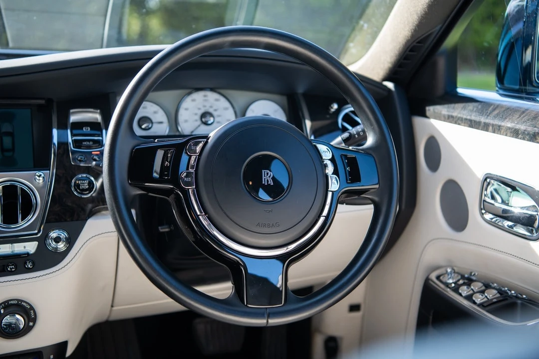 2014 Rolls-Royce Ghost 1st Gen - Image 6 of 30