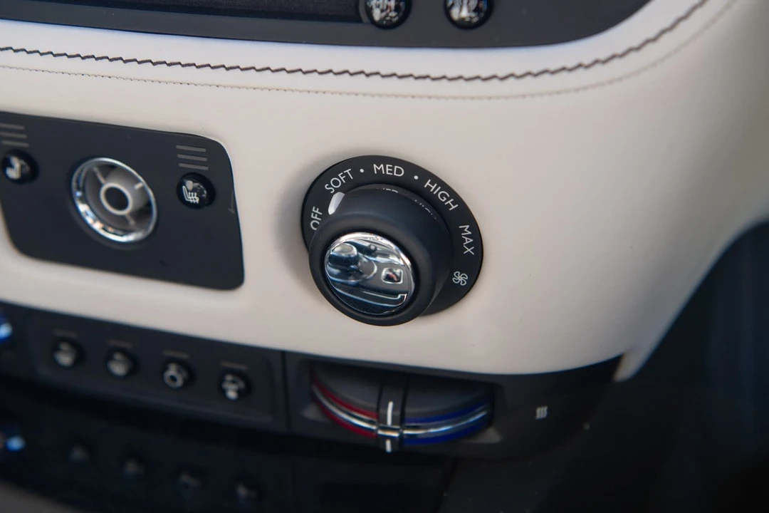 2014 Rolls-Royce Ghost 1st Gen - Image 24 of 30
