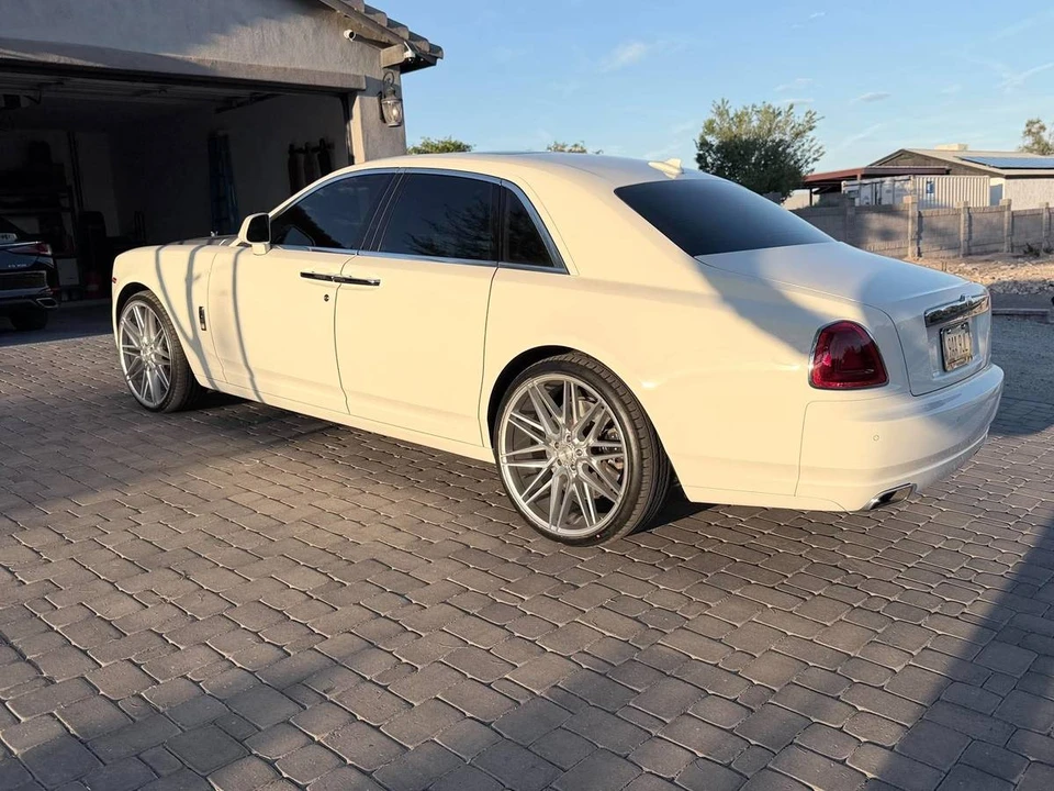 2014 Rolls-Royce Ghost - Image 2 of 17