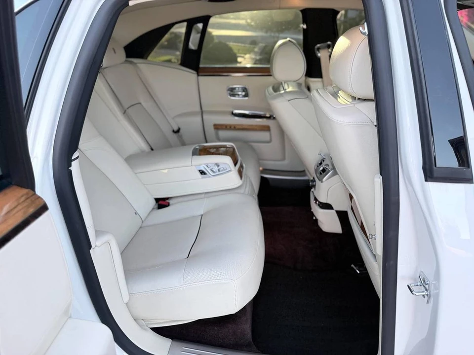 2014 Rolls-Royce Ghost - Image 12 of 17