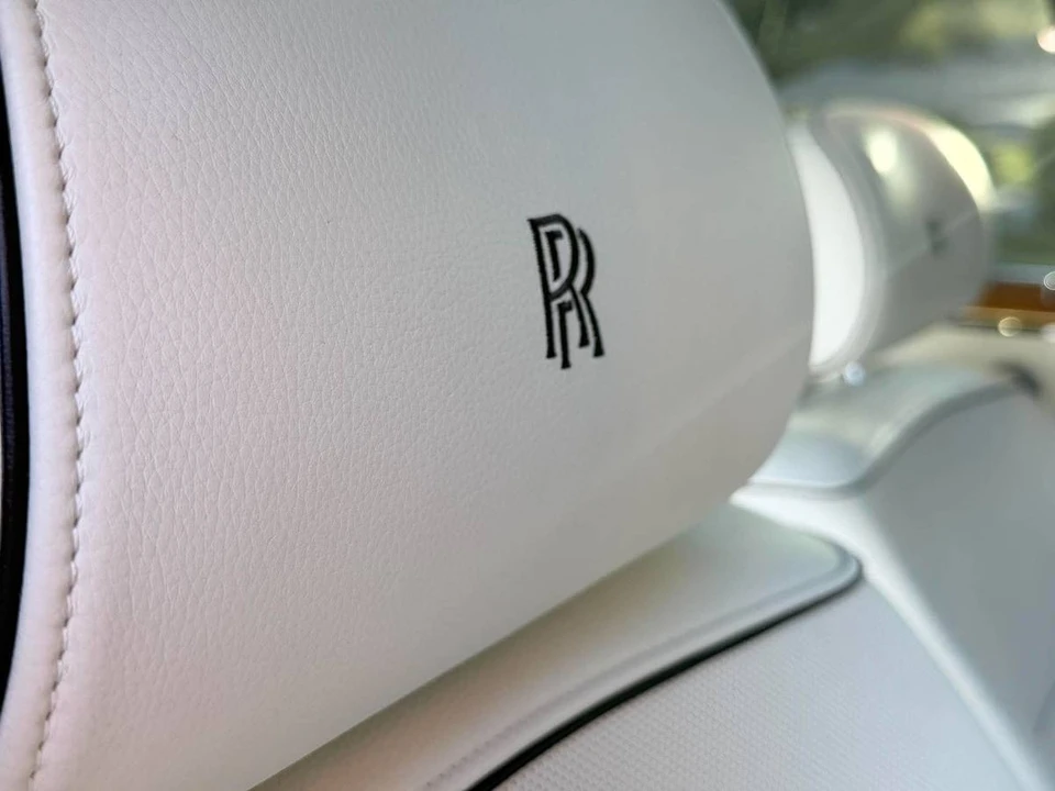 2014 Rolls-Royce Ghost - Image 14 of 17